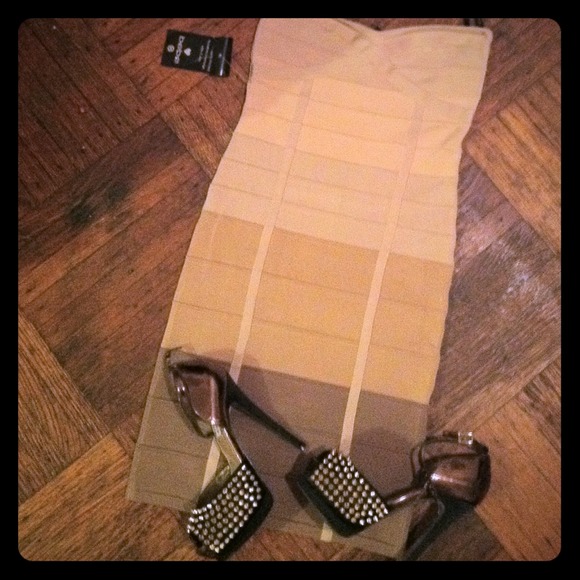 Bodycon bebe dress