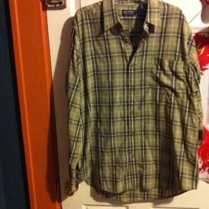 ✴️️️DONATED✴️Green mens shirt