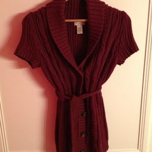 Short sleeves button up sweater