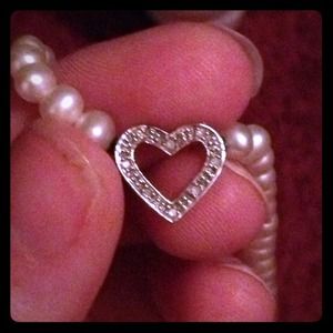 *new price!* 14k gold pendent pearl necklace
