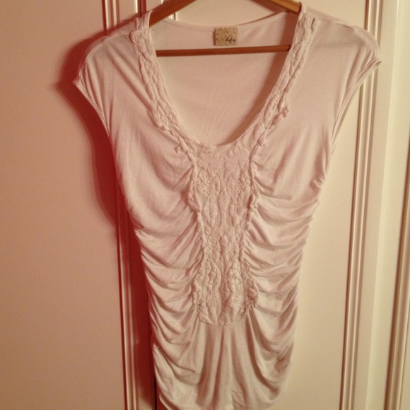 Daytrip from Buckle white lacey shirt