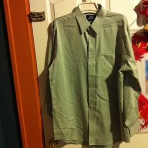 ✴️️️DONATED✴️Green Dressy Mens Shirt