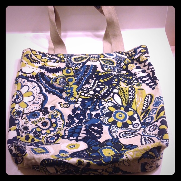 **Sold**Banana Republic tote bag