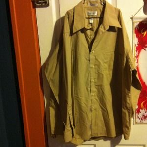 ✴️️️DONATED✴️Khaki Dressy Mens shirt