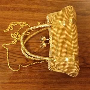 Golden had made purse.