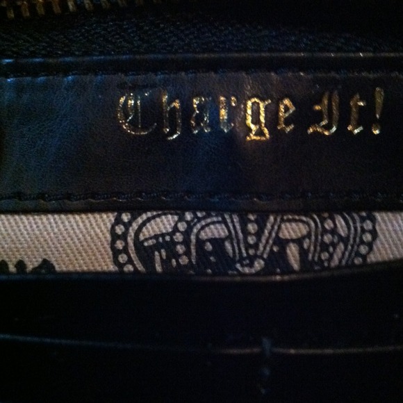 SOLD/TRADED👑💕Authentic Juicy Checkbook Wallet💕 - Picture 3 of 4