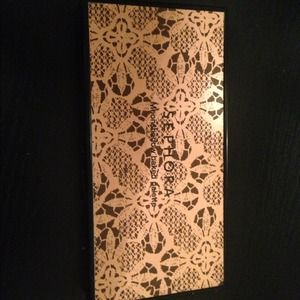 SOLD Sephora moon shadow baked palette