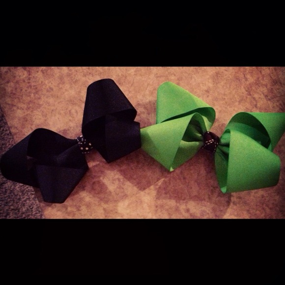 Hair Bows Handmade please look at all pics. - Picture 4 of 4