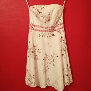 XOXO Strapless dress