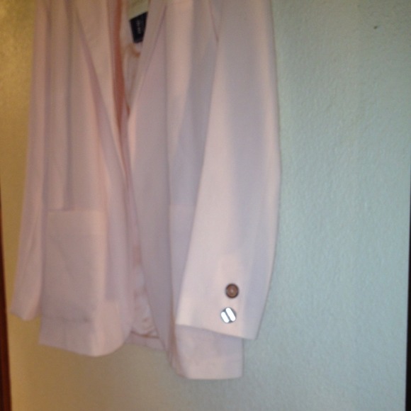 NWT!! Boyfriend Fit Blazer with Open Lapels - Picture 2 of 4