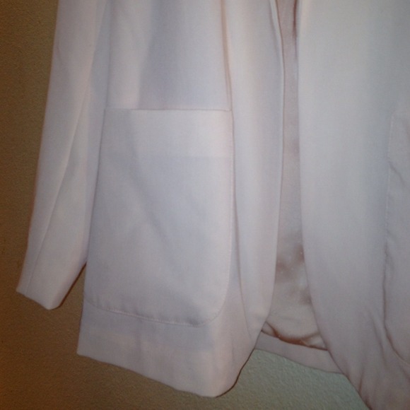 NWT!! Boyfriend Fit Blazer with Open Lapels - Picture 3 of 4