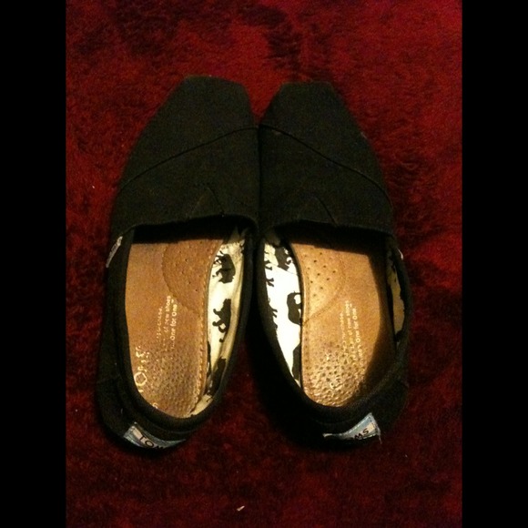 Black Toms