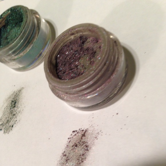 SOLD Mahya eye shadows / nail polish - Picture 2 of 4