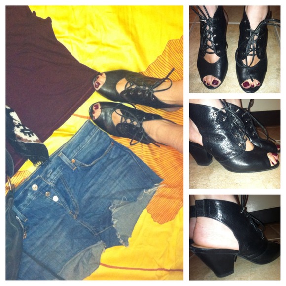 Jeffery Campbell 'Crunchy' in black