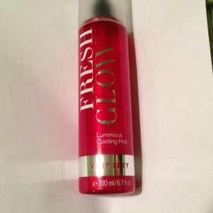TRADED VS Very Sexy Cooling Mist