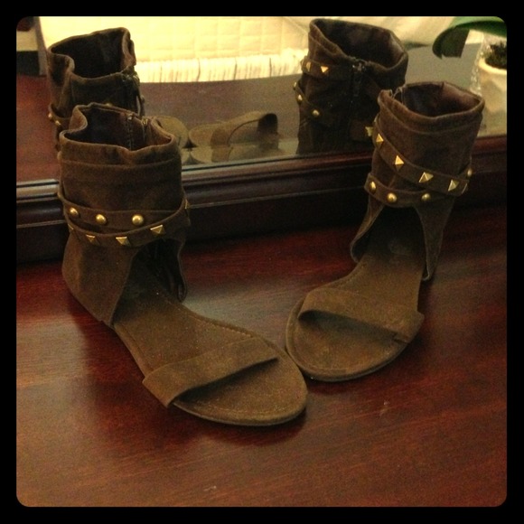 Sold🚫CHOCOLATE BROWN SANDALS