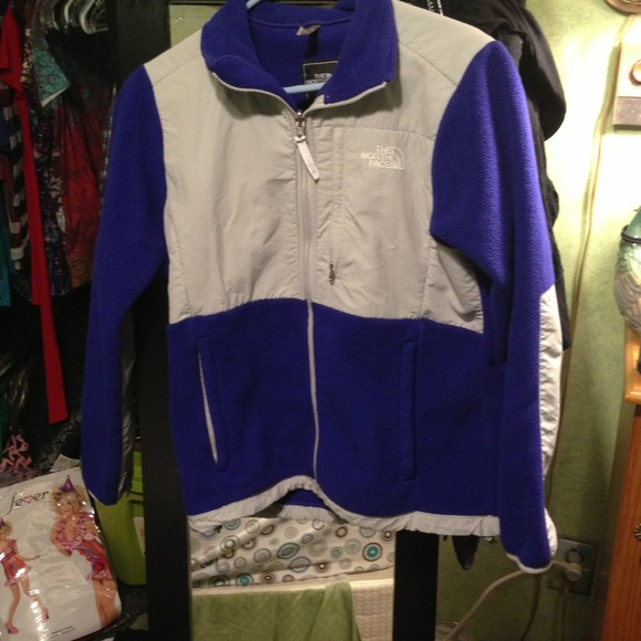 SOLD North Face M bluish purple and gray jacket - Picture 2 of 4
