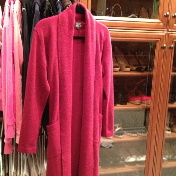 Gumps luxurious 100% cashmere robe