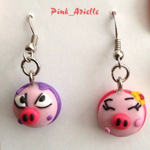 Piggy dangling earrings