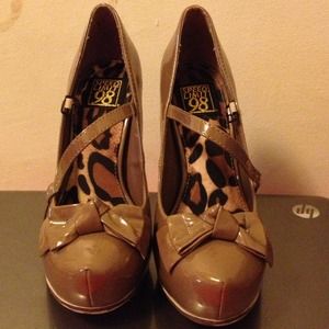 ⚡REDUCED⚡Sexy High Heel With Bow