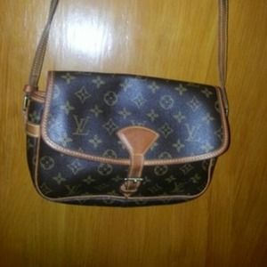Hand bag