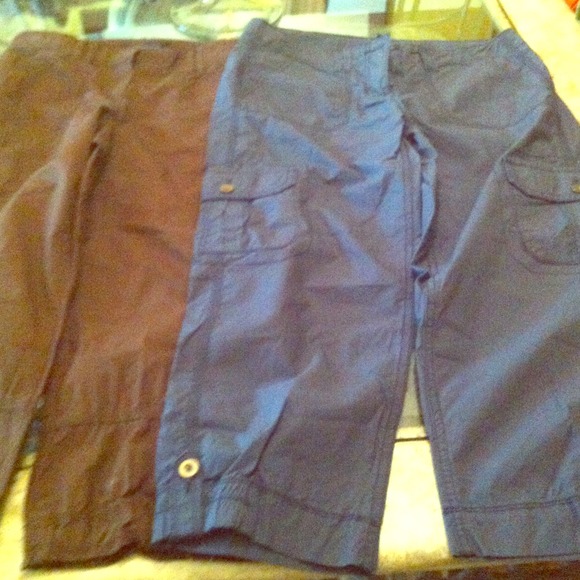 2 pair Tommy Hilger cargo capris