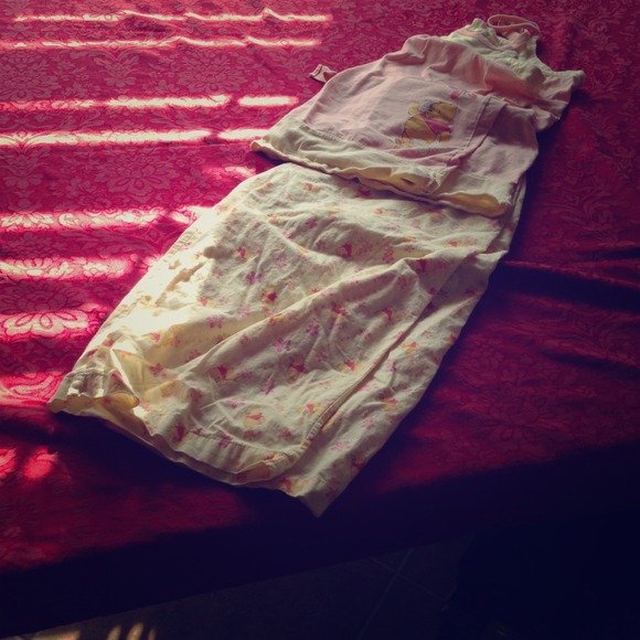 🍀Disney Winnie the Pooh size XL Capri pj's!🍀