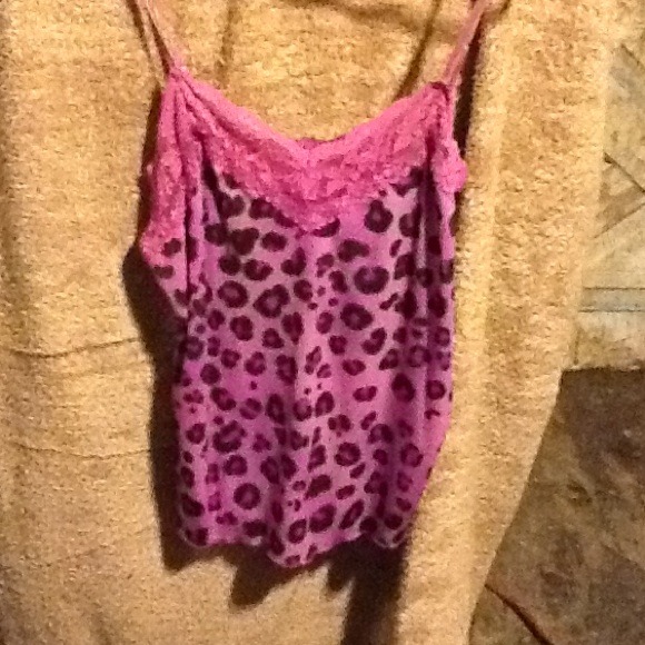 Pink leapord tank