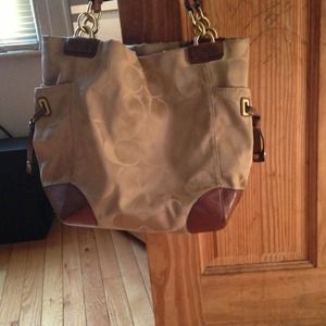 💥REDUCED💥 👜AUTHENTIC👜 Coach Tote Bag