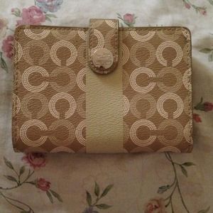 👛AUTHENTIC👛 COACH WALLET