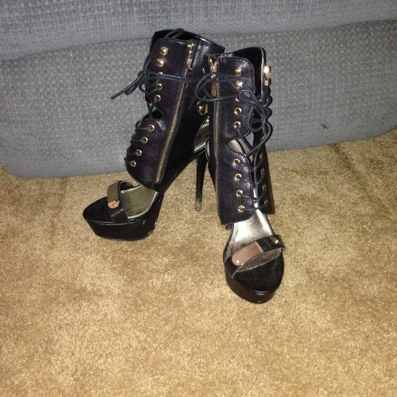 *SOLD* - Picture 2 of 4