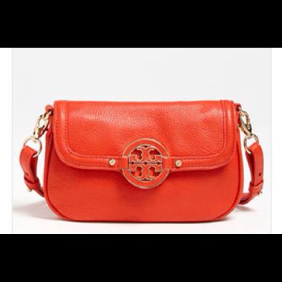SOLD*** Authentic Tory Burch Amanda Crossbody
