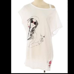 NWT Tunic with glitter detail M-L available