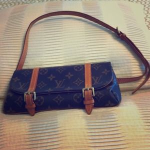 "Traded with Thenewby"🎉🎁 It's like 🎄in March"💃