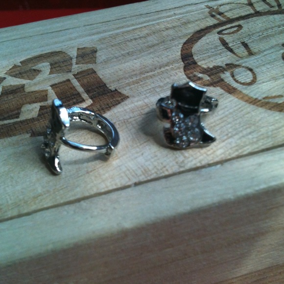 Scottie dog earrings