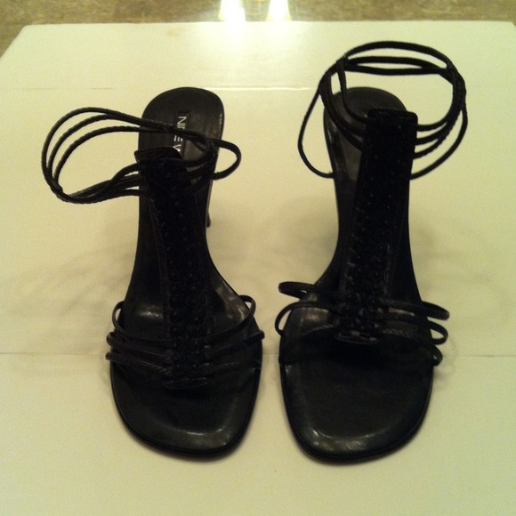 Nine West worn once beautiful black  heels