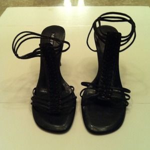 Nine West worn once beautiful black heels