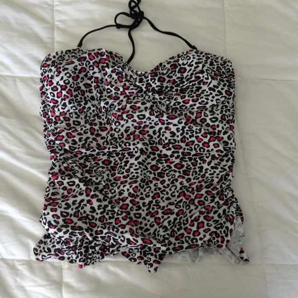 Leopard Bathing suit & Levi's