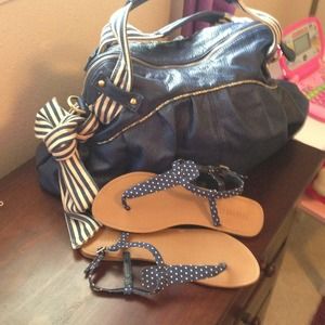 Navy blue and white purse.