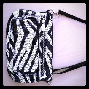 Cross body purse