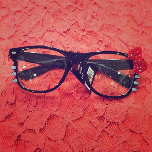 Hello kitty glasses