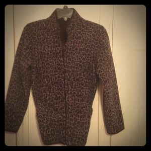 Women's reversible leopard/black jacket