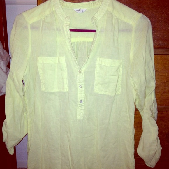 ❗❗SOLD❗❗ Neon Yellow Beachy Button Up