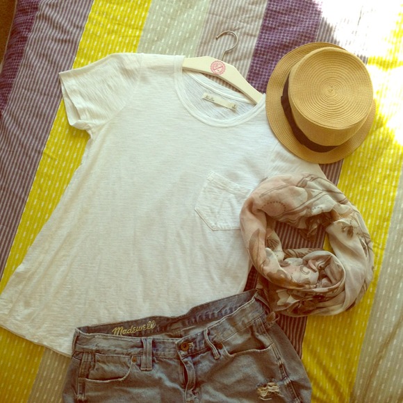 ❌SOLD❌pocket tee