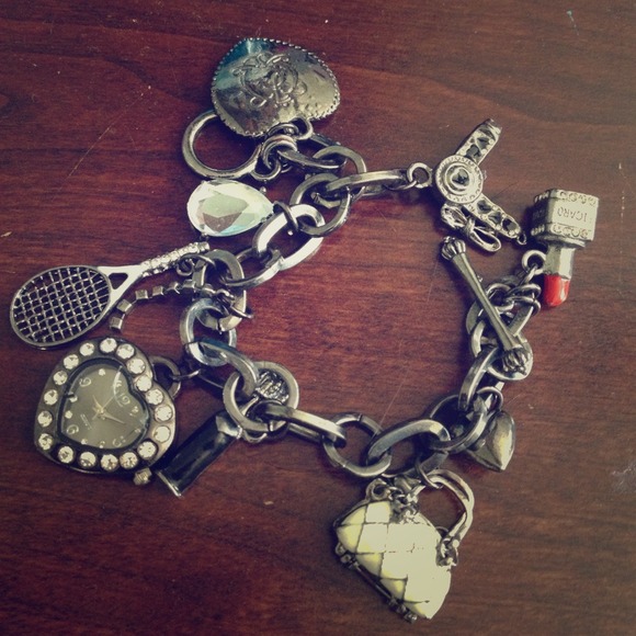 Charm bracelet