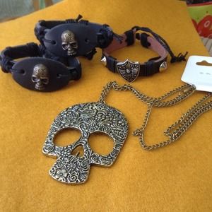 Skull bracelets or necklace