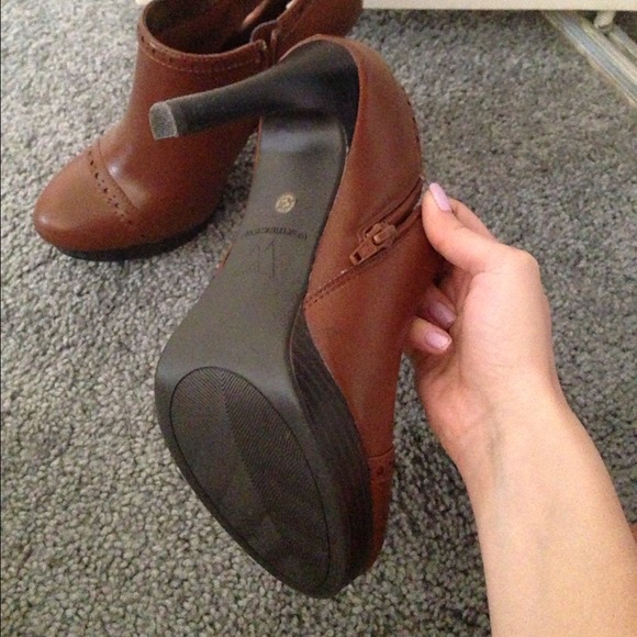 New ankle shoes! - Picture 3 of 3