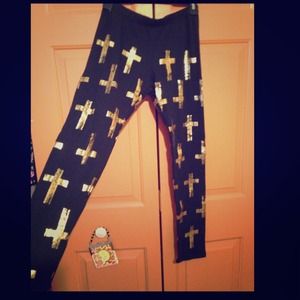 Black & Gold Cross print leggings
