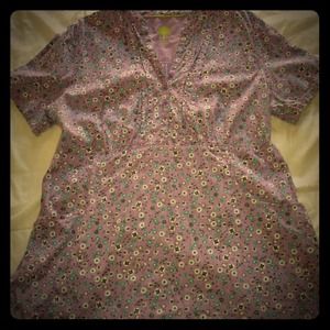 💢SOLD💢Healing Hands scrub top