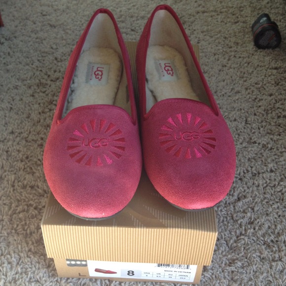 UGG Shoes - Ugg slippers brand new size 8